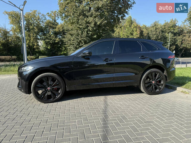Черный Ягуар Ф-Пейс, объемом двигателя 2.99 л и пробегом 200 тыс. км за 27500 $, фото 6 на Automoto.ua