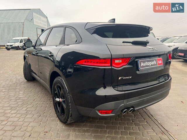 Чорний Ягуар Ф-Пейс, об'ємом двигуна 2 л та пробігом 153 тис. км за 24290 $, фото 7 на Automoto.ua
