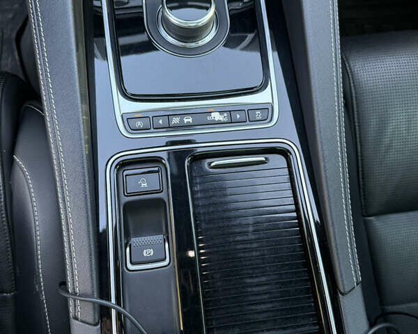 Черный Ягуар Ф-Пейс, объемом двигателя 2.99 л и пробегом 200 тыс. км за 27500 $, фото 37 на Automoto.ua