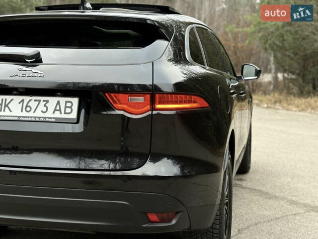 Черный Ягуар Ф-Пейс, объемом двигателя 2 л и пробегом 220 тыс. км за 22200 $, фото 9 на Automoto.ua