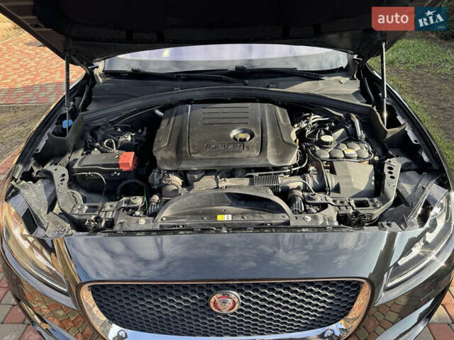 Черный Ягуар Ф-Пейс, объемом двигателя 2 л и пробегом 173 тыс. км за 22000 $, фото 25 на Automoto.ua