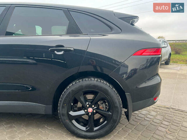 Чорний Ягуар Ф-Пейс, об'ємом двигуна 2 л та пробігом 153 тис. км за 24290 $, фото 5 на Automoto.ua