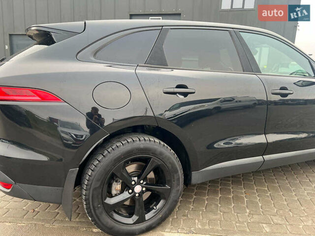 Чорний Ягуар Ф-Пейс, об'ємом двигуна 2 л та пробігом 153 тис. км за 24290 $, фото 10 на Automoto.ua