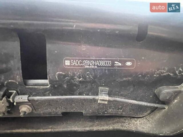 Черный Ягуар Ф-Пейс, объемом двигателя 2 л и пробегом 130 тыс. км за 22500 $, фото 6 на Automoto.ua