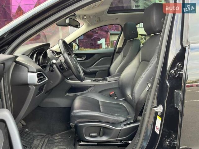 Ягуар Ф-Пейс 2017 в Киеве на Automoto.ua Черный Ягуар Ф-Пейс, объемом двигателя 2 л и пробегом 214 тыс. км за 20990 $, фото 8 на Automoto.ua