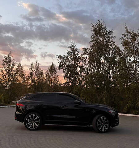 Чорний Ягуар Ф-Пейс, об'ємом двигуна 3 л та пробігом 100 тис. км за 24000 $, фото 3 на Automoto.ua