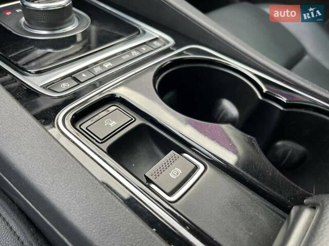 Ягуар Ф-Пейс 2017 в Киеве на Automoto.ua Черный Ягуар Ф-Пейс, объемом двигателя 2 л и пробегом 214 тыс. км за 20990 $, фото 27 на Automoto.ua