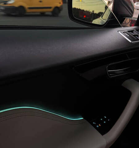 Чорний Ягуар Ф-Пейс, об'ємом двигуна 3 л та пробігом 100 тис. км за 24000 $, фото 20 на Automoto.ua