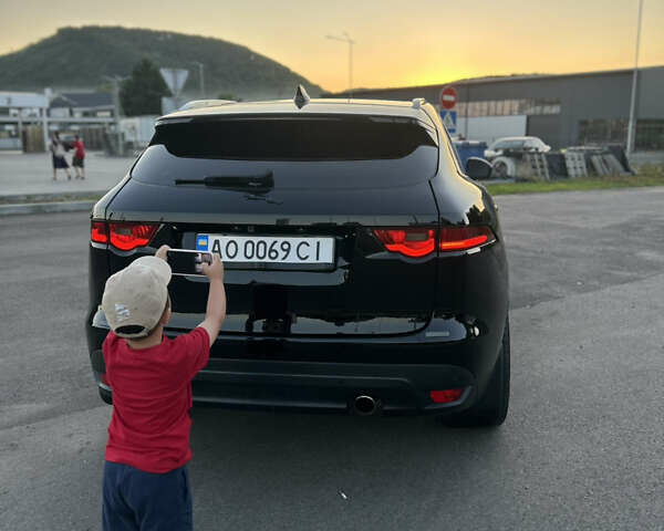 Чорний Ягуар Ф-Пейс, об'ємом двигуна 2.99 л та пробігом 157 тис. км за 30000 $, фото 16 на Automoto.ua