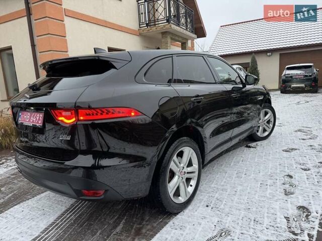 Чорний Ягуар Ф-Пейс, об'ємом двигуна 2 л та пробігом 123 тис. км за 23500 $, фото 7 на Automoto.ua