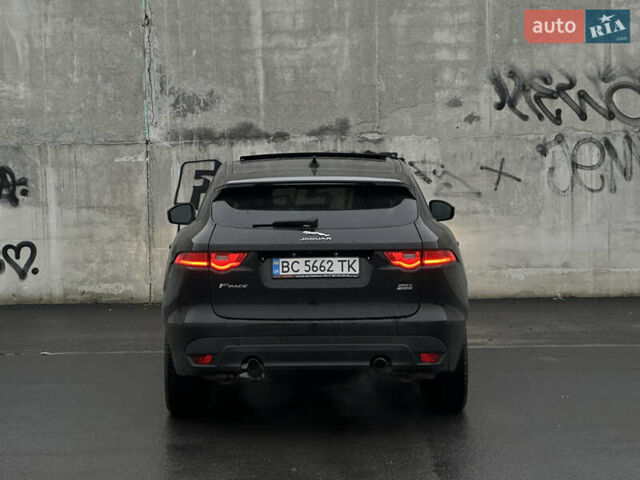 Черный Ягуар Ф-Пейс, объемом двигателя 2 л и пробегом 178 тыс. км за 19000 $, фото 7 на Automoto.ua
