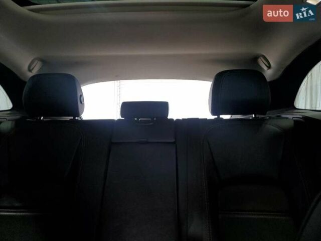 Черный Ягуар Ф-Пейс, объемом двигателя 3 л и пробегом 79 тыс. км за 4000 $, фото 9 на Automoto.ua