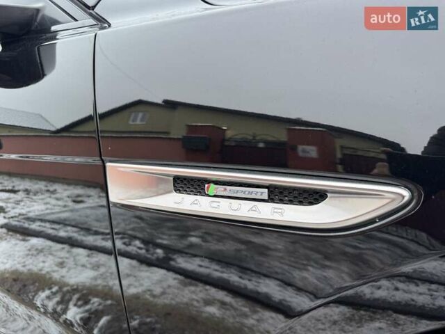 Чорний Ягуар Ф-Пейс, об'ємом двигуна 2 л та пробігом 123 тис. км за 23500 $, фото 11 на Automoto.ua