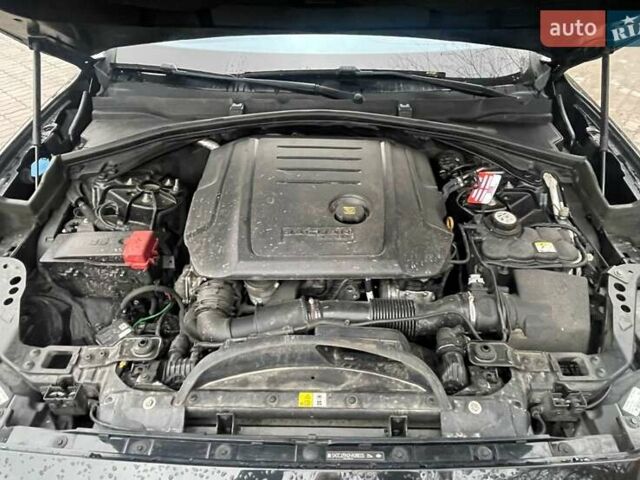 Черный Ягуар Ф-Пейс, объемом двигателя 2 л и пробегом 130 тыс. км за 22500 $, фото 7 на Automoto.ua