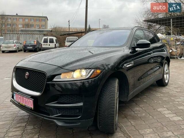 Черный Ягуар Ф-Пейс, объемом двигателя 2 л и пробегом 130 тыс. км за 22500 $, фото 2 на Automoto.ua