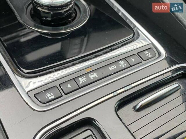 Черный Ягуар Ф-Пейс, объемом двигателя 2 л и пробегом 132 тыс. км за 25490 $, фото 18 на Automoto.ua