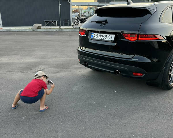 Чорний Ягуар Ф-Пейс, об'ємом двигуна 2.99 л та пробігом 157 тис. км за 30000 $, фото 8 на Automoto.ua