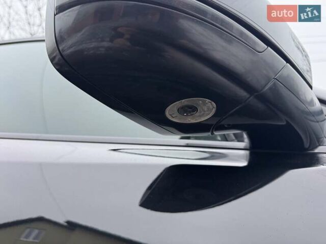 Чорний Ягуар Ф-Пейс, об'ємом двигуна 2 л та пробігом 123 тис. км за 23500 $, фото 12 на Automoto.ua