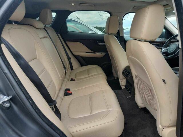 Ягуар Ф-Пейс 2018 у Одесі на Automoto.ua Чорний Ягуар Ф-Пейс, об'ємом двигуна 2 л та пробігом 67 тис. км за 18000 $, фото 4 на Automoto.ua