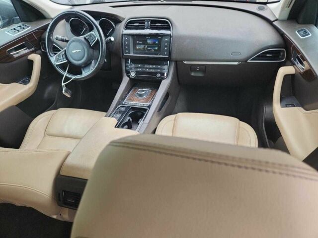 Ягуар Ф-Пейс 2018 у Одесі на Automoto.ua Чорний Ягуар Ф-Пейс, об'ємом двигуна 2 л та пробігом 67 тис. км за 18000 $, фото 2 на Automoto.ua