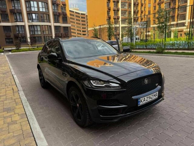 Черный Ягуар Ф-Пейс, объемом двигателя 2 л и пробегом 83 тыс. км за 33500 $, фото 3 на Automoto.ua