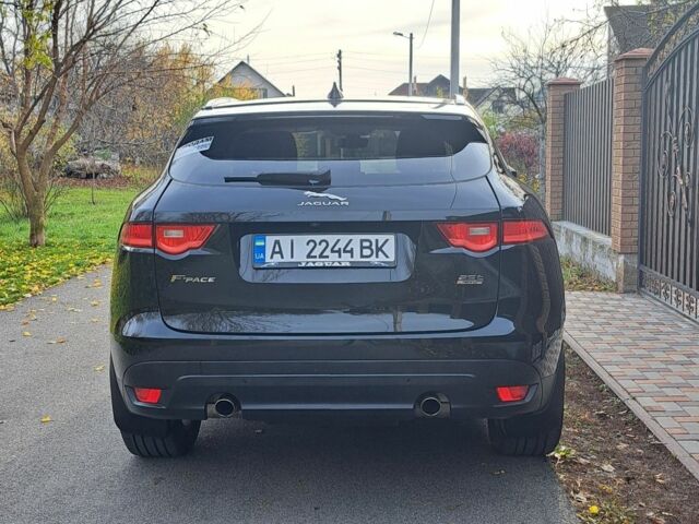 Черный Ягуар Ф-Пейс, объемом двигателя 2 л и пробегом 104 тыс. км за 266000 $, фото 1 на Automoto.ua