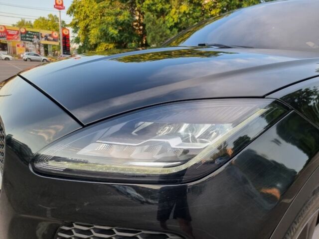 Черный Ягуар Ф-Пейс, объемом двигателя 2 л и пробегом 132 тыс. км за 19999 $, фото 20 на Automoto.ua