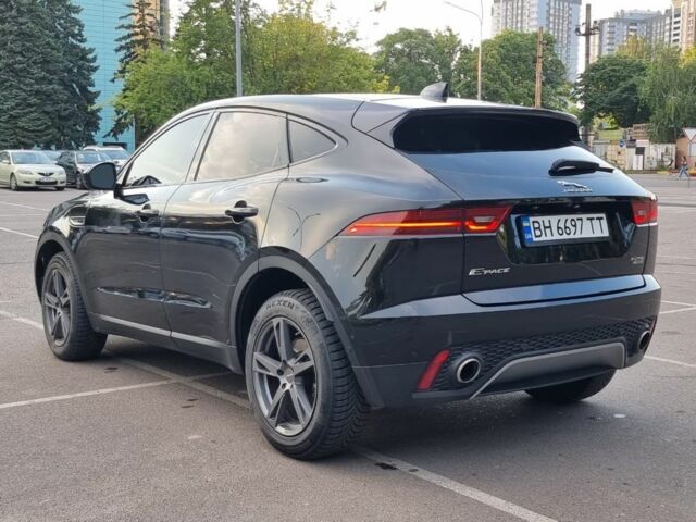 Черный Ягуар Ф-Пейс, объемом двигателя 2 л и пробегом 132 тыс. км за 19999 $, фото 4 на Automoto.ua