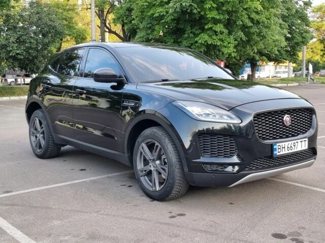 Черный Ягуар Ф-Пейс, объемом двигателя 2 л и пробегом 132 тыс. км за 19999 $, фото 6 на Automoto.ua
