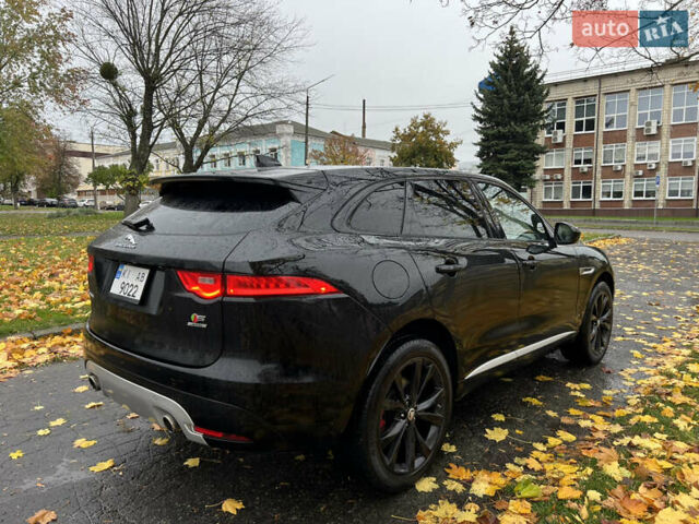 Чорний Ягуар Ф-Пейс, об'ємом двигуна 3 л та пробігом 98 тис. км за 33000 $, фото 2 на Automoto.ua