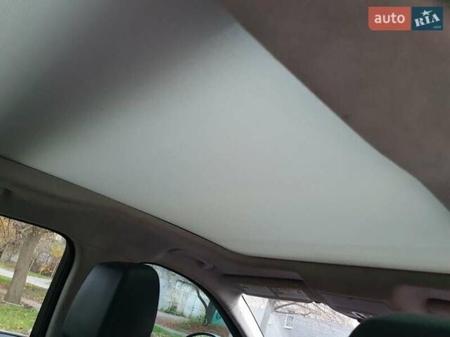 Черный Ягуар Ф-Пейс, объемом двигателя 2 л и пробегом 208 тыс. км за 18500 $, фото 10 на Automoto.ua