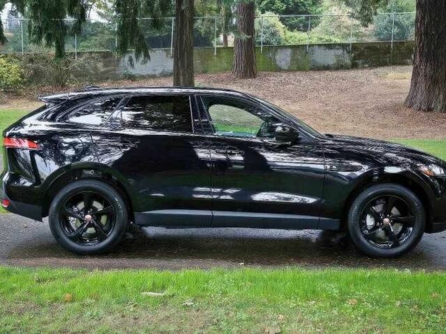 Чорний Ягуар Ф-Пейс, об'ємом двигуна 2 л та пробігом 78 тис. км за 12900 $, фото 7 на Automoto.ua