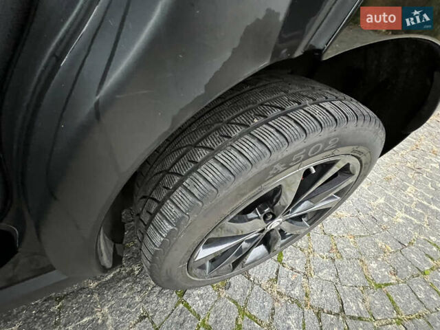 Чорний Ягуар Ф-Пейс, об'ємом двигуна 3 л та пробігом 98 тис. км за 28500 $, фото 14 на Automoto.ua