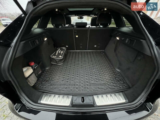Чорний Ягуар Ф-Пейс, об'ємом двигуна 3 л та пробігом 98 тис. км за 28500 $, фото 13 на Automoto.ua