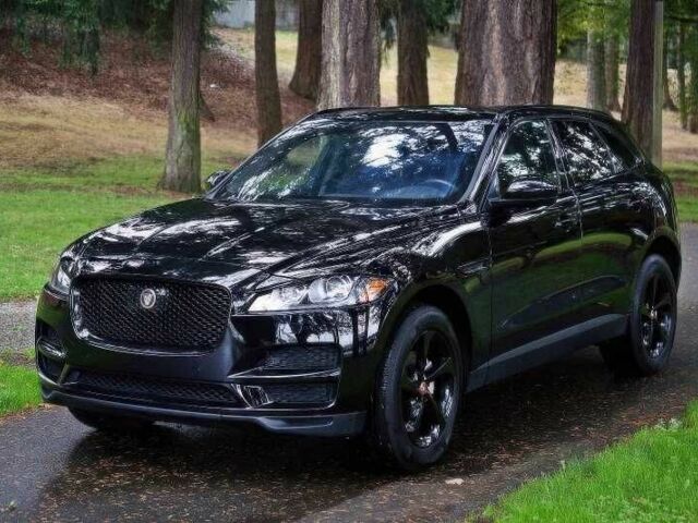 Чорний Ягуар Ф-Пейс, об'ємом двигуна 2 л та пробігом 78 тис. км за 12900 $, фото 2 на Automoto.ua