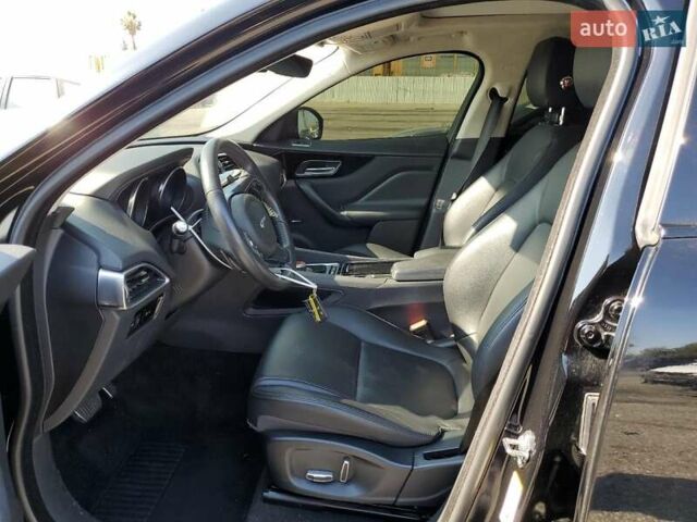 Чорний Ягуар Ф-Пейс, об'ємом двигуна 3 л та пробігом 101 тис. км за 6000 $, фото 7 на Automoto.ua