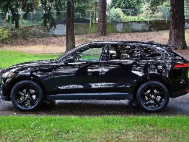 Чорний Ягуар Ф-Пейс, об'ємом двигуна 2 л та пробігом 78 тис. км за 12900 $, фото 3 на Automoto.ua