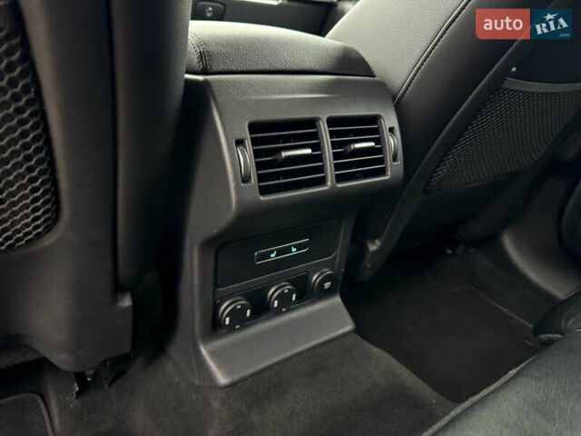 Черный Ягуар Ф-Пейс, объемом двигателя 2 л и пробегом 148 тыс. км за 24800 $, фото 37 на Automoto.ua