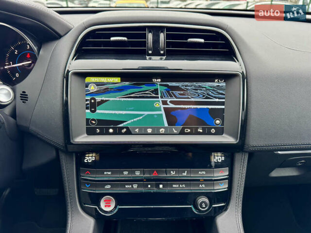 Черный Ягуар Ф-Пейс, объемом двигателя 2 л и пробегом 148 тыс. км за 24800 $, фото 23 на Automoto.ua