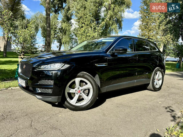 Чорний Ягуар Ф-Пейс, об'ємом двигуна 2 л та пробігом 90 тис. км за 29500 $, фото 1 на Automoto.ua