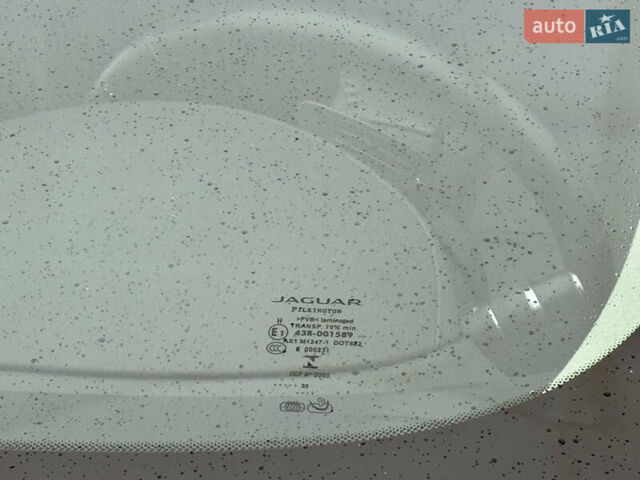 Черный Ягуар Ф-Пейс, объемом двигателя 2 л и пробегом 148 тыс. км за 24800 $, фото 48 на Automoto.ua