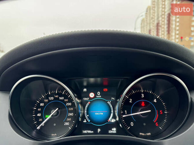 Черный Ягуар Ф-Пейс, объемом двигателя 2 л и пробегом 148 тыс. км за 24800 $, фото 15 на Automoto.ua