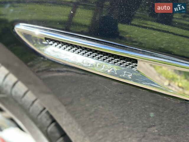 Чорний Ягуар Ф-Пейс, об'ємом двигуна 2 л та пробігом 90 тис. км за 29500 $, фото 13 на Automoto.ua