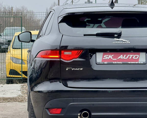 Черный Ягуар Ф-Пейс, объемом двигателя 2 л и пробегом 148 тыс. км за 24800 $, фото 74 на Automoto.ua