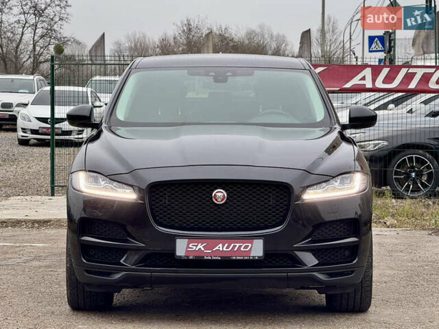 Черный Ягуар Ф-Пейс, объемом двигателя 2 л и пробегом 148 тыс. км за 24800 $, фото 1 на Automoto.ua