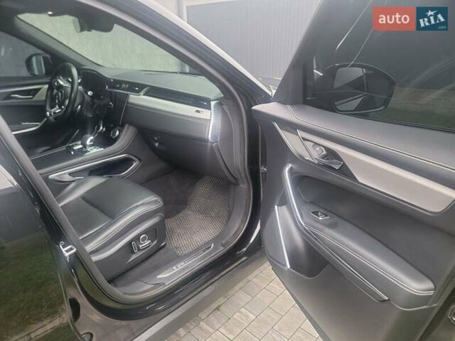 Чорний Ягуар Ф-Пейс, об'ємом двигуна 2 л та пробігом 111 тис. км за 38900 $, фото 18 на Automoto.ua