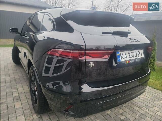 Чорний Ягуар Ф-Пейс, об'ємом двигуна 2 л та пробігом 111 тис. км за 38900 $, фото 13 на Automoto.ua