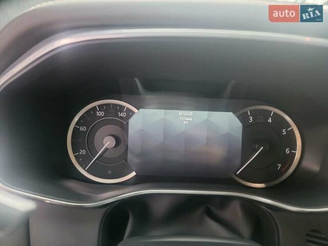 Чорний Ягуар Ф-Пейс, об'ємом двигуна 2 л та пробігом 111 тис. км за 38900 $, фото 24 на Automoto.ua