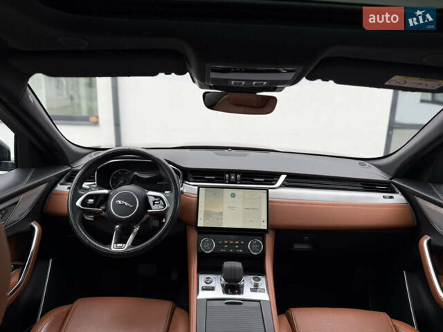 Ягуар Ф-Пейс 2021 в Луцке на Automoto.ua Черный Ягуар Ф-Пейс, объемом двигателя 2 л и пробегом 160 тыс. км за 34500 $, фото 15 на Automoto.ua