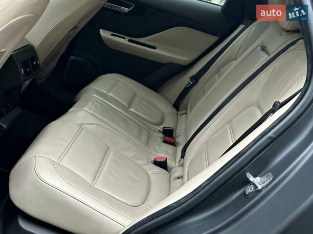 Коричневый Ягуар Ф-Пейс, объемом двигателя 3 л и пробегом 211 тыс. км за 17800 $, фото 37 на Automoto.ua